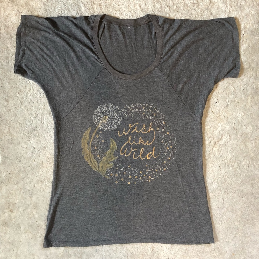 🔹2/$10 Soft grey floral shirt “Wish Like Wild”